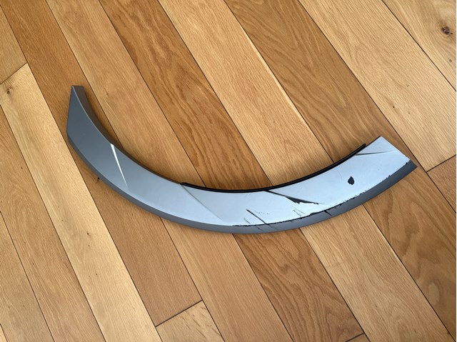 Молдинг арки колеса заднього, правий 87742GI100 HYUNDAI