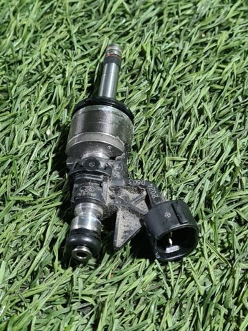 Форсунка дизельна в зборі, розпилювач + тримач 166006RC1C NISSAN