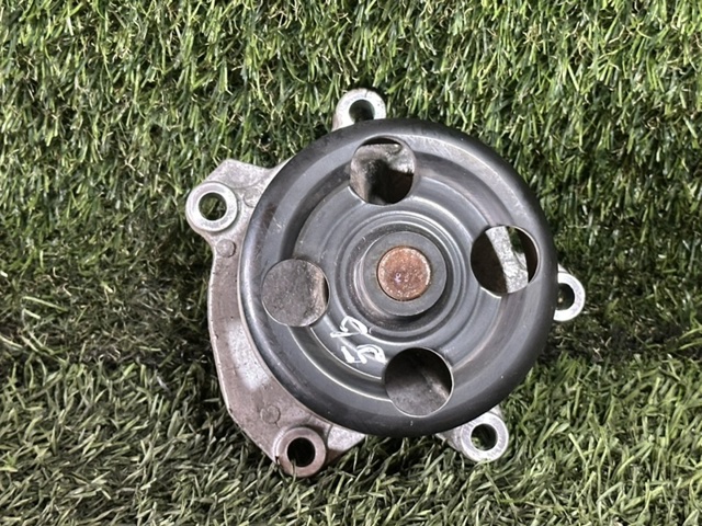 Помпа охолодження 210103RC2A NISSAN