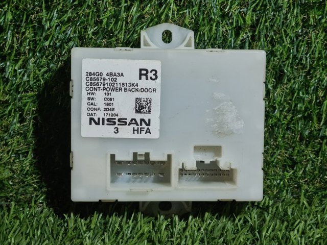 Блок управління відкриття кришки багажника 284G04BA3A NISSAN