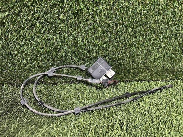 Блок управління відкриття кришки багажника 3G0962243C VAG