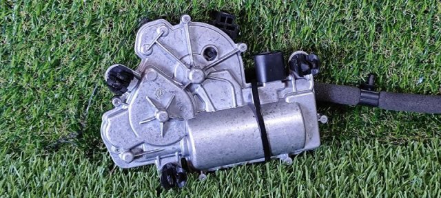 Мотор-привід відкр/закр. замку багажника (3/5-х дв.) 3V5827887B VAG