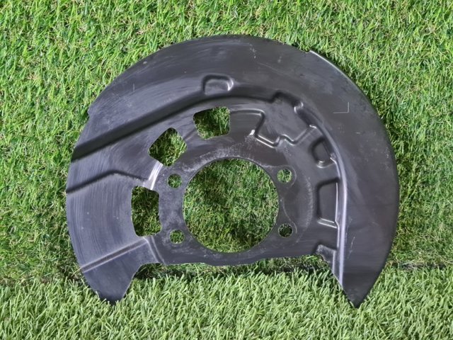 Кожух гальмівного диска 411616RA0A NISSAN