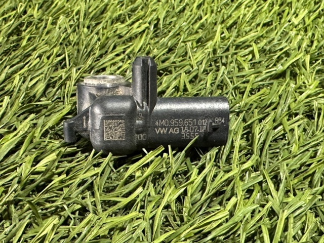 Датчик подушки безпеки 4M0959651 VAG
