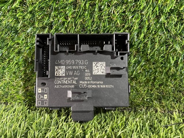 Блок комфорту передніх дверей 4M0959793G VAG