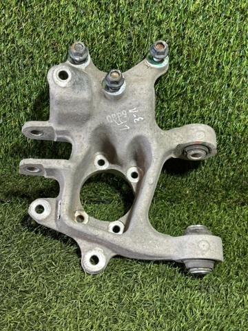 Цапфа поворотного кулака 52710C2100 HYUNDAI