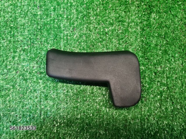 Ручка відкриття капота 561823533 VAG