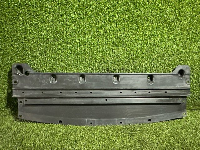 Молдинг бампера переднього, центральний 626605RB0A NISSAN