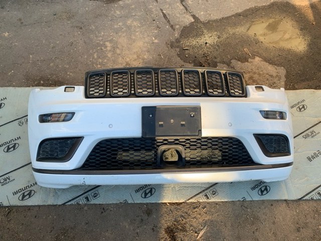 Буфер (бампер) передній 68312862AA CHRYSLER