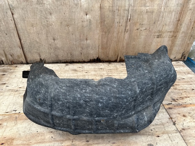 Підкрилок заднього крила, лівий 767496RR0B NISSAN