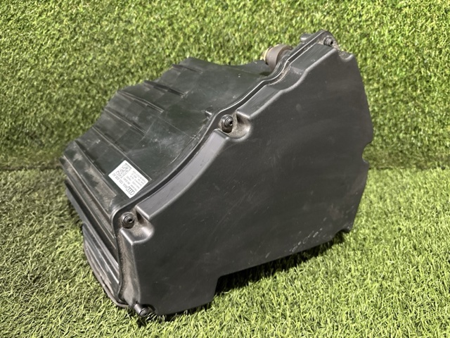 Корпус повітряного фільтра 80A133835AC VAG