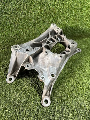Балка кріплення коробки передач 80A399262AN VAG