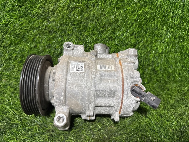 Компресор системи кондиціювання 80A816803 VAG