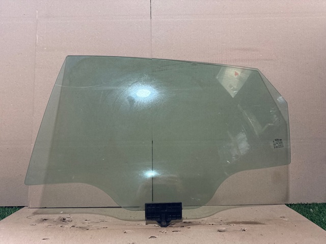 Скло задніх дверей, лівих 83410D5010 HYUNDAI