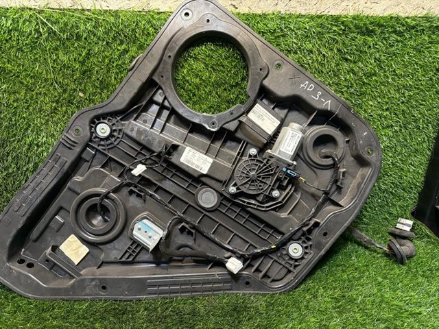 Двигун стеклопод'емника двері задньої, лівої 83450F2000 HYUNDAI