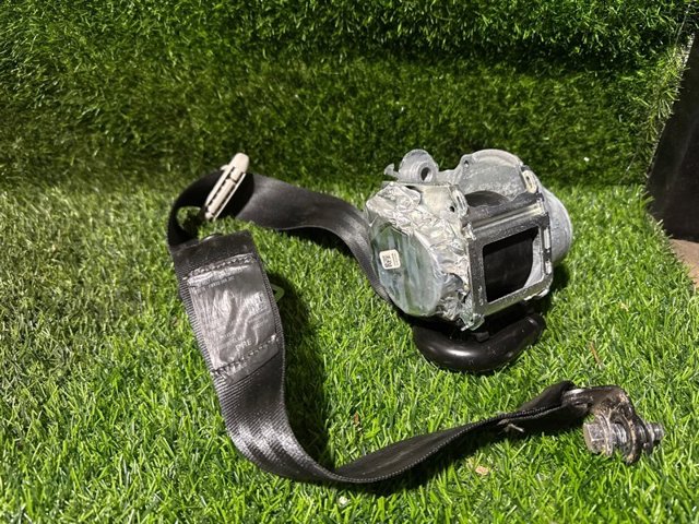 Пасок безпеки задній правий 888846RR9A NISSAN