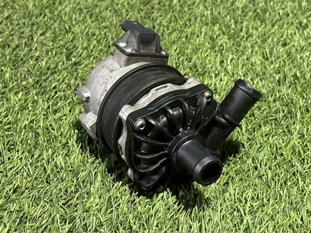 Водяний насос охолодження електро додатковий 8K0965567A VAG