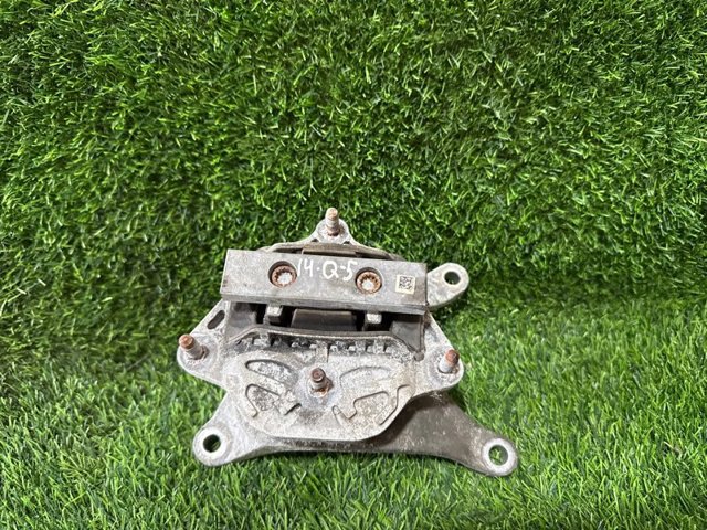 Подушка КПП 8W0399156 VAG