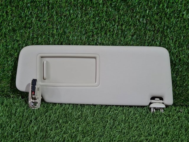 Козирок сонцезахисний 8W0857552 VAG