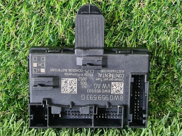 Блок комфорту передніх дверей 8W0959593G VAG