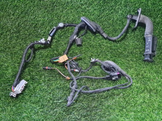 Електропроводка задніх дверей 8W0971687AD VAG