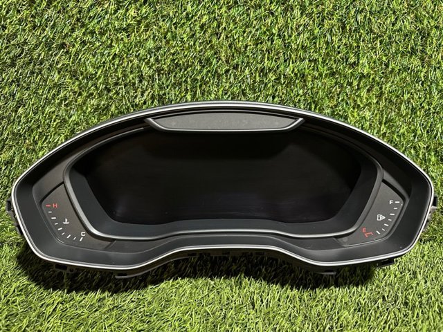 Щиток приладів додатковий 8W5920890C VAG