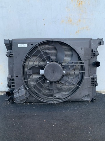 Конденсатор системи охолодження системи 921005RB0A NISSAN