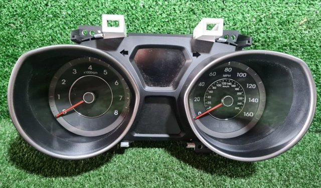 щиток приладу 940043Y010 HYUNDAI