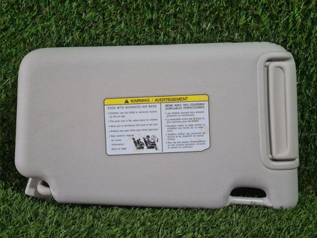 Козирок 964015RL1A NISSAN