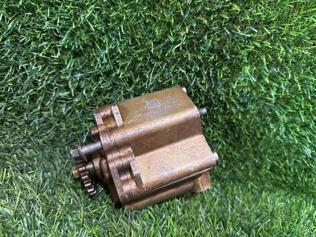 Помпа масляна F2GE6600AA FORD