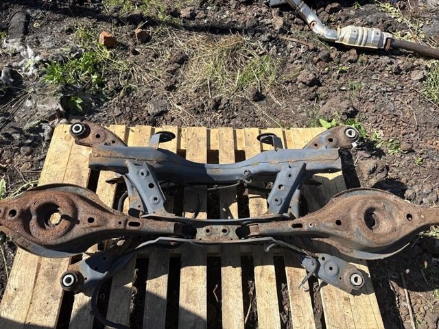 Підвіска задня KD352880X MAZDA