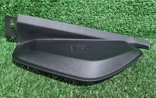 Кришка бічна панелі "торпедо", ліва LJ6BS044C61A FORD