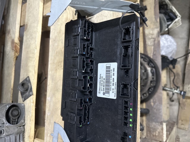 Блок управління сигналами SAM 2115452201 MERCEDES
