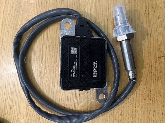 Датчик оксидів азоту NOX, передній 227908539R RENAULT