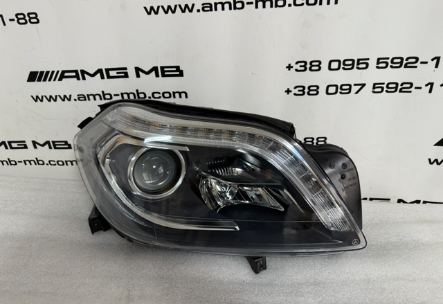 Фара передня права A1668207461 MERCEDES