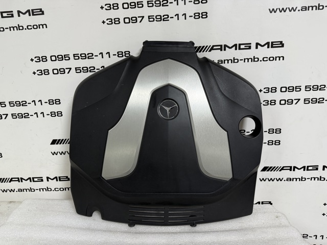 Кришка двигуна декоративна A6420107008 MERCEDES