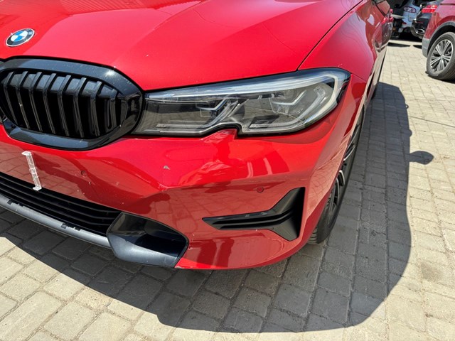 Бампер передній 51118496499 BMW