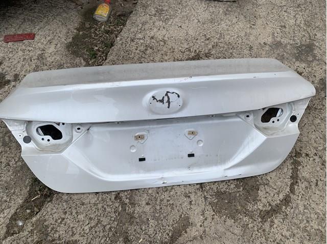 Кришка багажника кузова 6440133740 TOYOTA