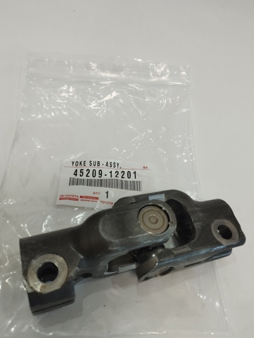 Кардан вала рульової колонки, нижній 4520912200 TOYOTA