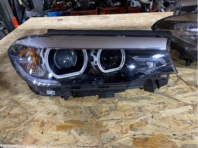 Фара основна права 63117214960 BMW