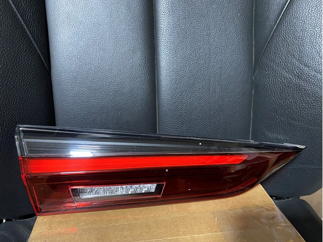 Задня ліва внутрішня фара 63217477609 BMW