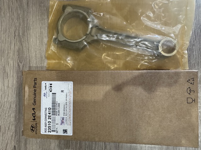 Шатун поршня двигуна 235102E410 HYUNDAI
