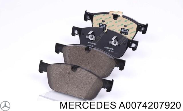 Колодки гальмівні дискові комплект A0074207920 MERCEDES