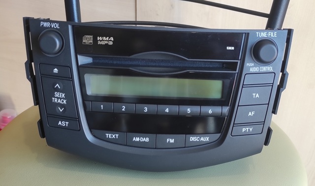 Магнітола 8612042270 TOYOTA