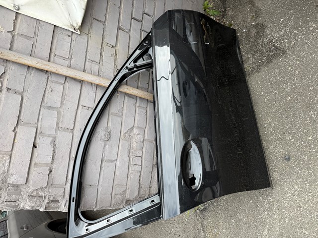 Пасажирські передні двері 41007408962 BMW