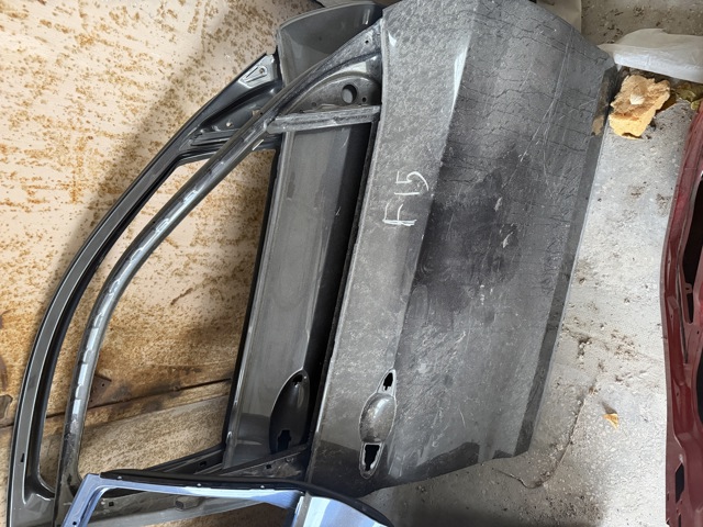 Дверка передня права 41517386738 BMW