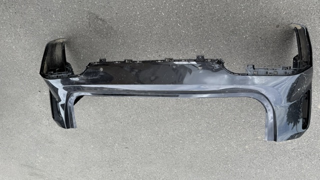 Бампер задній 51128081855 BMW