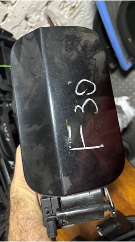 Горловина бензобака 51177238100 BMW