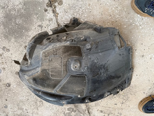 Підкрилок переднього крила, правий передній 51717290854 BMW