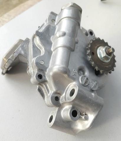 Насос маслозакачуючий 1510028020 TOYOTA